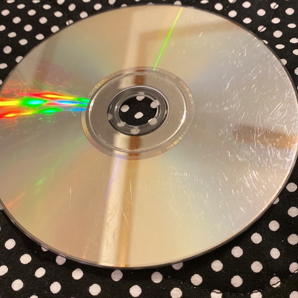 used DVD Veggie tales MacLarry and the Stinky Cheese Battle no original case - Picture 2 of 2